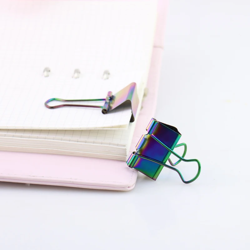Cena TUTU 15/8 Sztuk Kolor Tęczy Metalowe Klipsy Do Segregatorów Coloful Binder Notatki Papier Do Pisania Klip Materiały Biurowe H0152