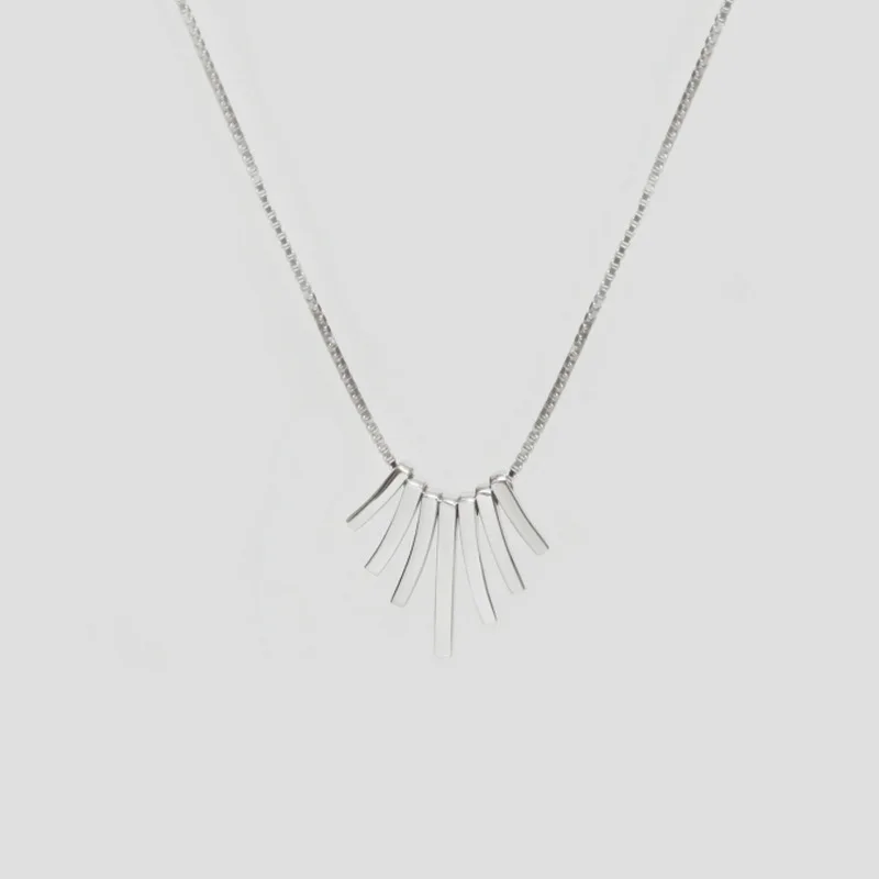 Женское колье чокер с подвеской Ромашки|tassel necklace|choker necklacedesigner necklace |