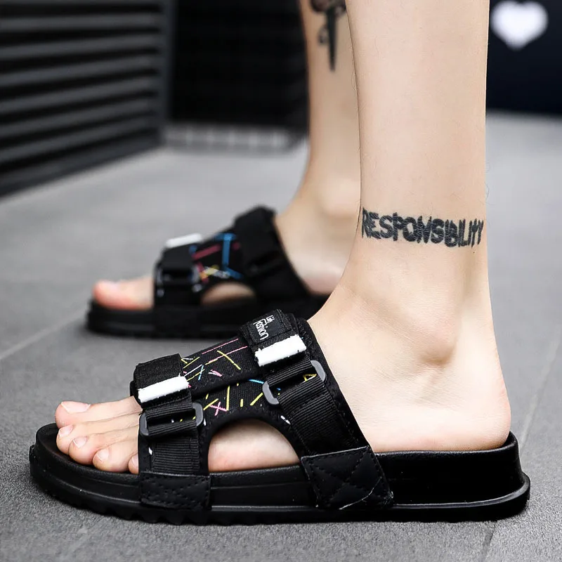 

Dropshipping 2019 Summer Men Slides Fashion Beach Slippers Men Lightweight Flip Flops Men Outdoor Anti-Slip Sandals Big Size