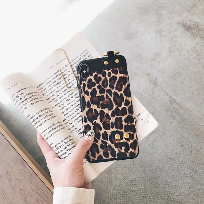 Fashion Leopard/British Plaid phone case for iphone 6 s6 7 8 plus Soft Shell Hand Strap Anti-fall XS Max XR |