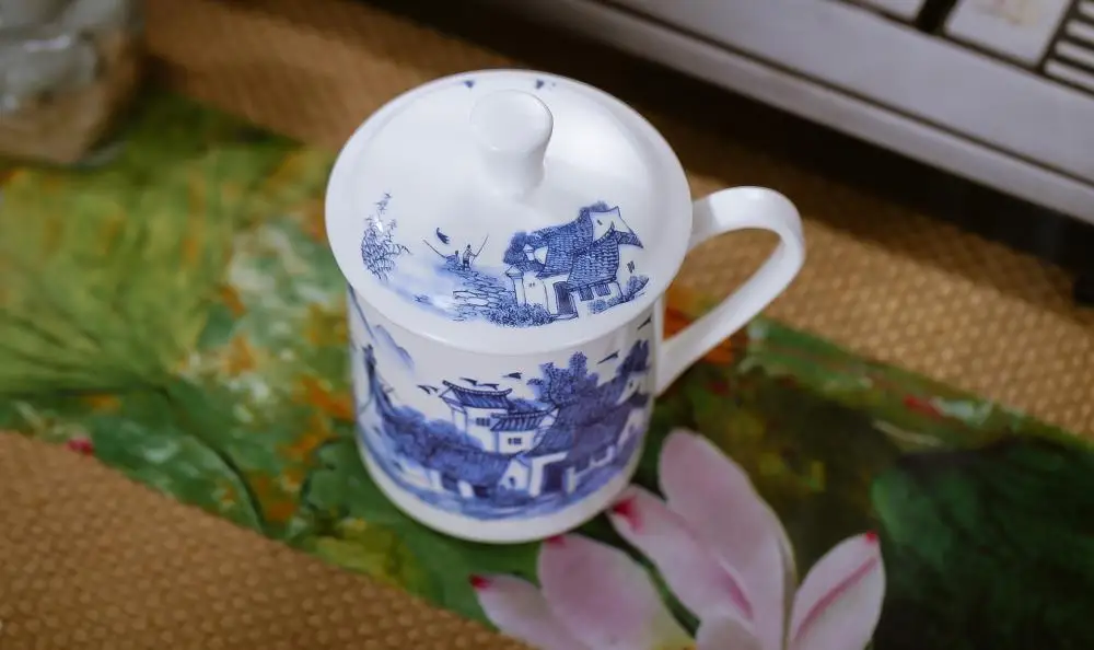 Подлинная Цзиндэчжэнь керамическая чашка с крышкой, синий и белый фарфор, офисные чашки, чашки