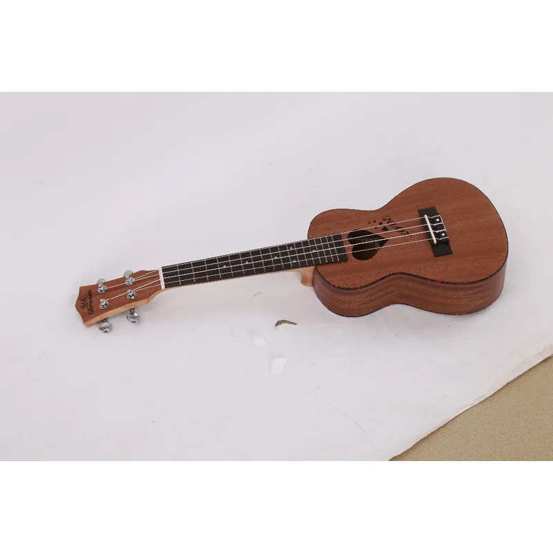 Гитара укулеле 23 дюйма в форме сердца с струнными инструментами 4 струны 18 ладов ra