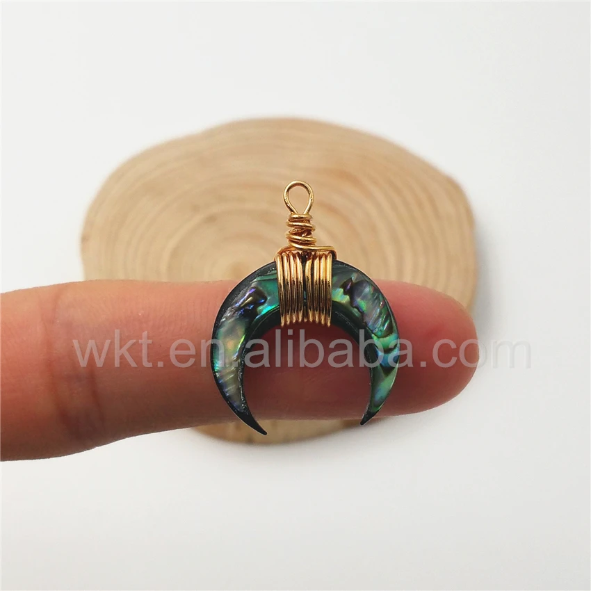 

WT-P922 Unique Design Wire wrapping Pendant Natural Shell Charm Pattern Crescent Moon Pendant Shell 20mm Nice Crescent Wholesale