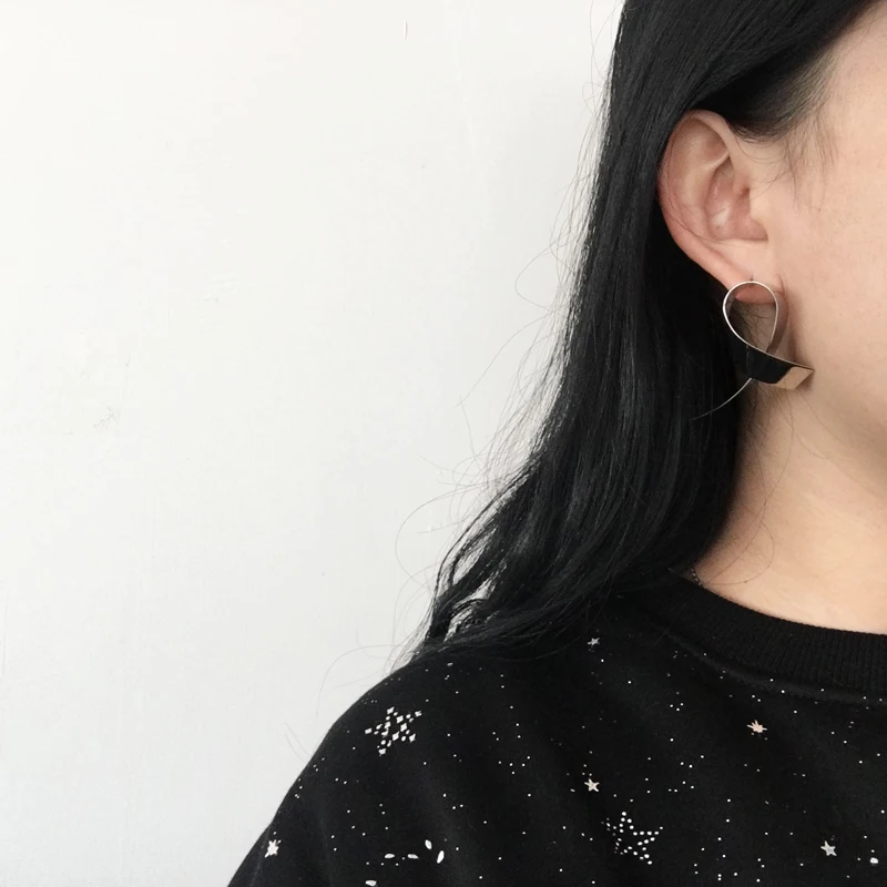 Европейские и американские металлические серьги неправильной формы