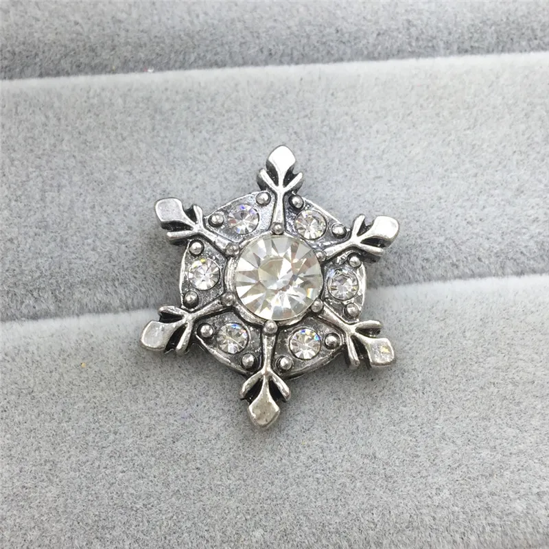 Новый Раунд Прекрасный Кристалл Снежинка Красоты 18 ММ Металлические кнопки