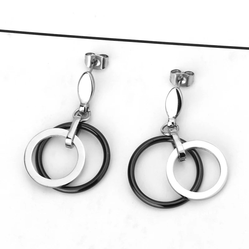 Двойные круглые серьги подвески 20 мм гладкие из керамики и нержавеющей стали