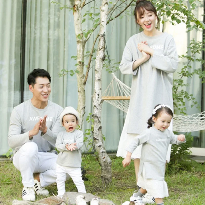 Семейные платья для мамы и дочки осенняя Одинаковая одежда девочек Мама я