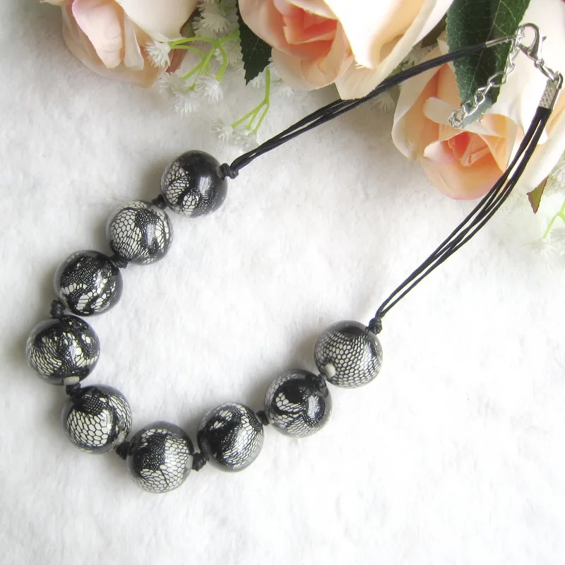 Новейший дизайн женские модные кружевные украшения полимерные бусины ожерелье |