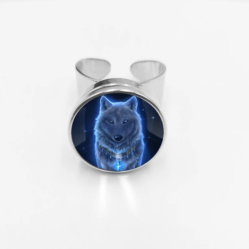 

Hot! Fashion Vintage Nordic Witchcraft Wolf Novelty Animal Cool Wolf Button Ring Holder Gift Glass Figure Round Jewelry
