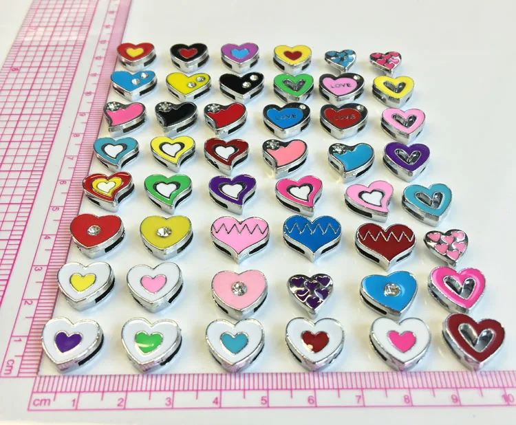 50 шт 8 мм смешанный стиль эмалированные сердца слайд амулеты Слайд буквы DIY