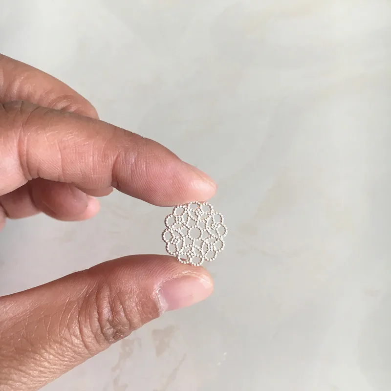 100 шт маленькие филигранные латунные Цветочные очаровательные соединители 15 мм