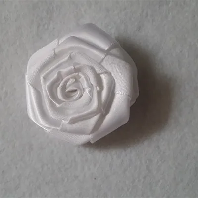 50 шт. Ассорти 5.5 см атласные розы DIY Petite атласная проката розетки ленты Ткань цветы 17 Цвета U выбрать