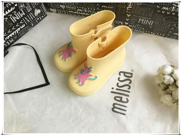 yellow Детские осенне-зимние непромокаемые сапоги; модная детская водонепроницаемая обувь с единорогом; детские сапоги для девочек; зимние плотные SH19072 - Цвет: yellow