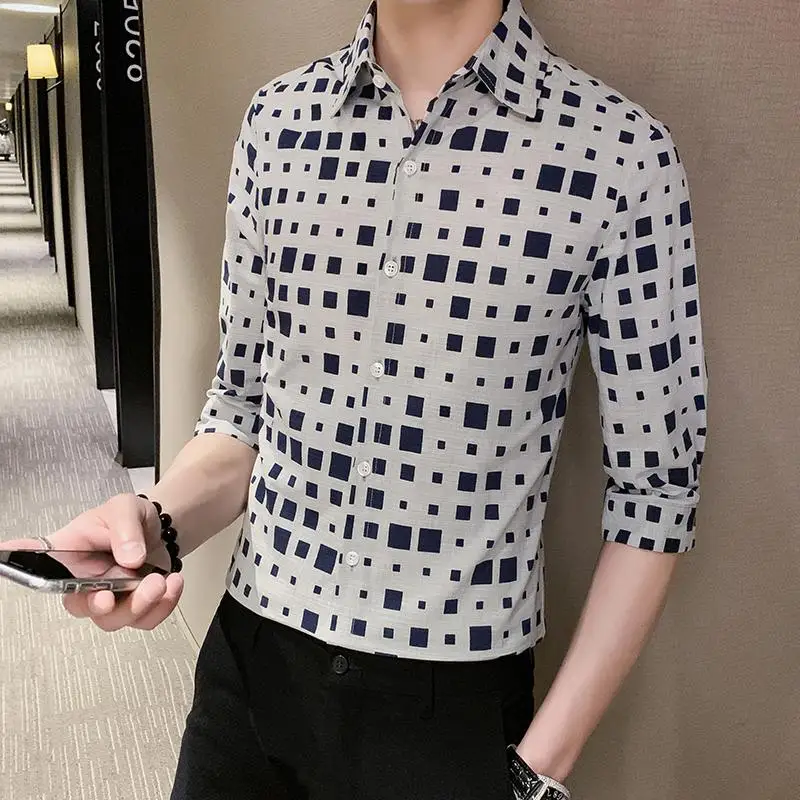 

LOLDEAL Summer Three-quarter Sleeve Irregular Plaid Shirt Men