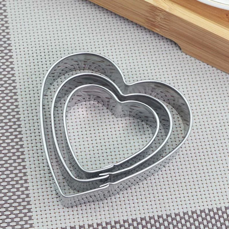 Heart 3 шт./компл. толстые Нержавеющая сталь пресс-формы для выпечки с изображением милых сердечек и с украшениями в виде звезды и цветка; Форма Фрезы DIY печенье трафареты для нарезки печенья прессформы яйцо пресс-форм - Цвет: Heart