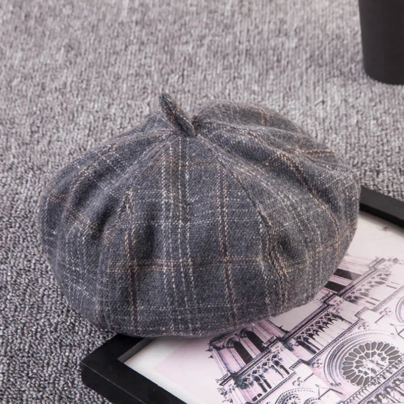 Женские береты на весну и зиму шапка в стиле художника винтажные однотонные