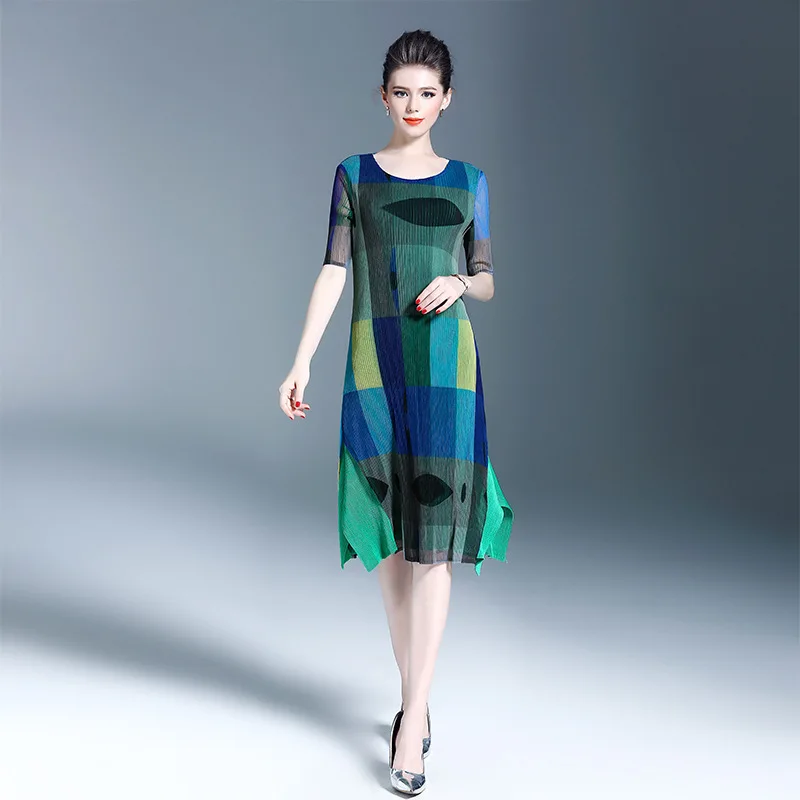 Printed Dress Women 2019 New Year European Station Miyake Fold Color Combination Long Skirt Pressure Women's Wear | Женская одежда