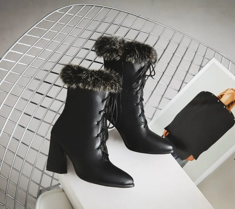 Женские ботинки с замшевой перекрестной шнуровкой и молнией сбоку | Обувь