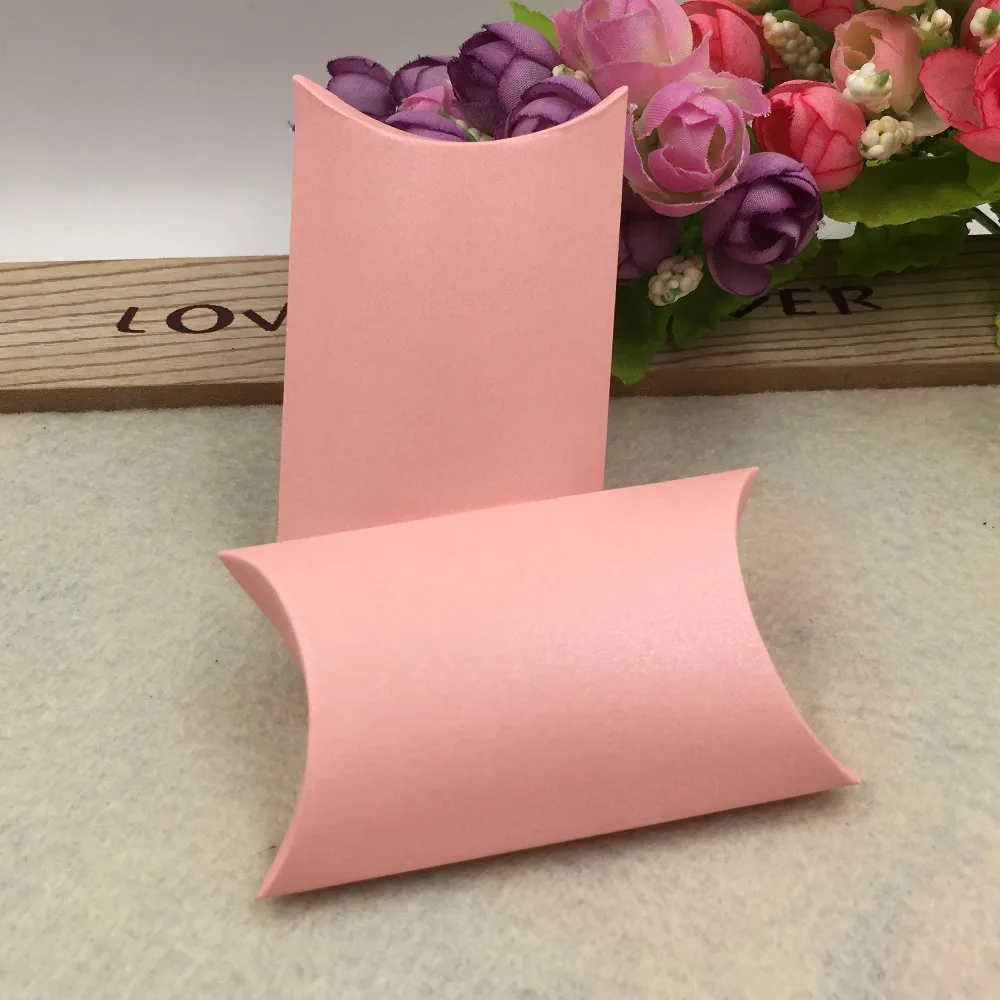 

50pcs 8*5.5*2cm Paper Pillow Favor Gift Box Kraft Paper Candy Boxes and Wedding Party Supply jewelry packing