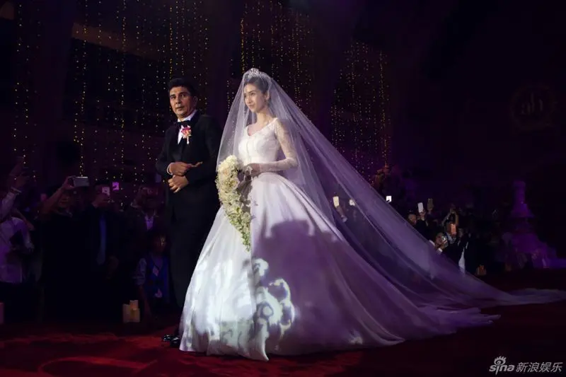 Фата свадебная двухслойная Длинная с расческой 4 5 м | Свадьбы и торжества