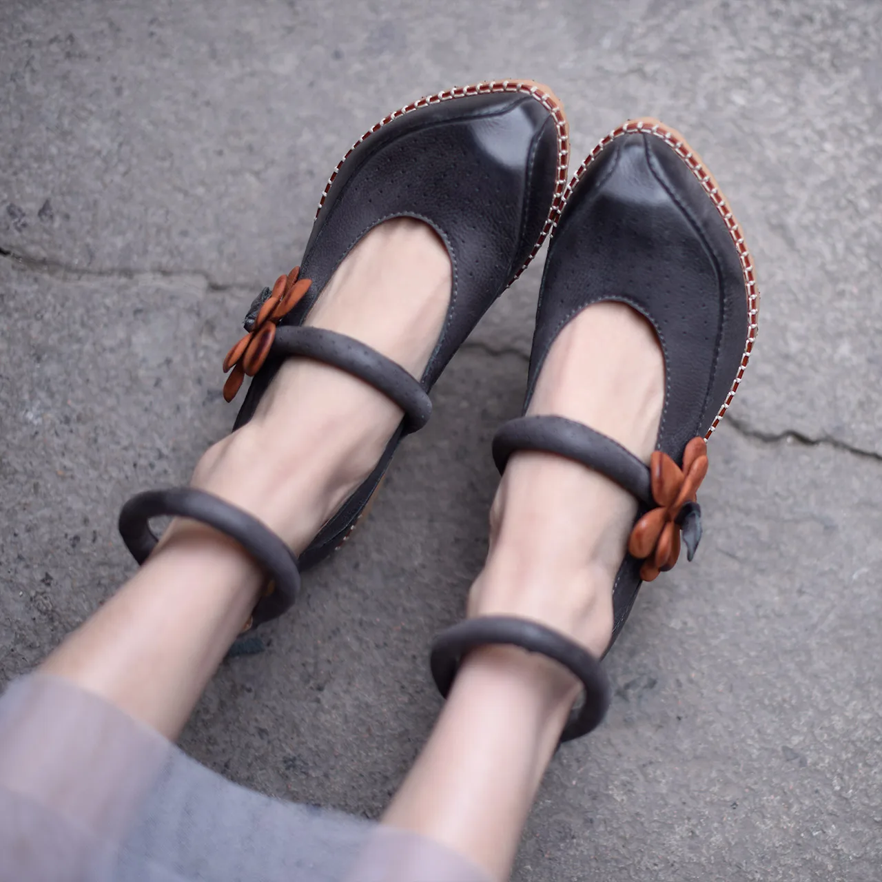 Женские туфли ручной работы Artmu из натуральной воловьей кожи на плоской подошве в