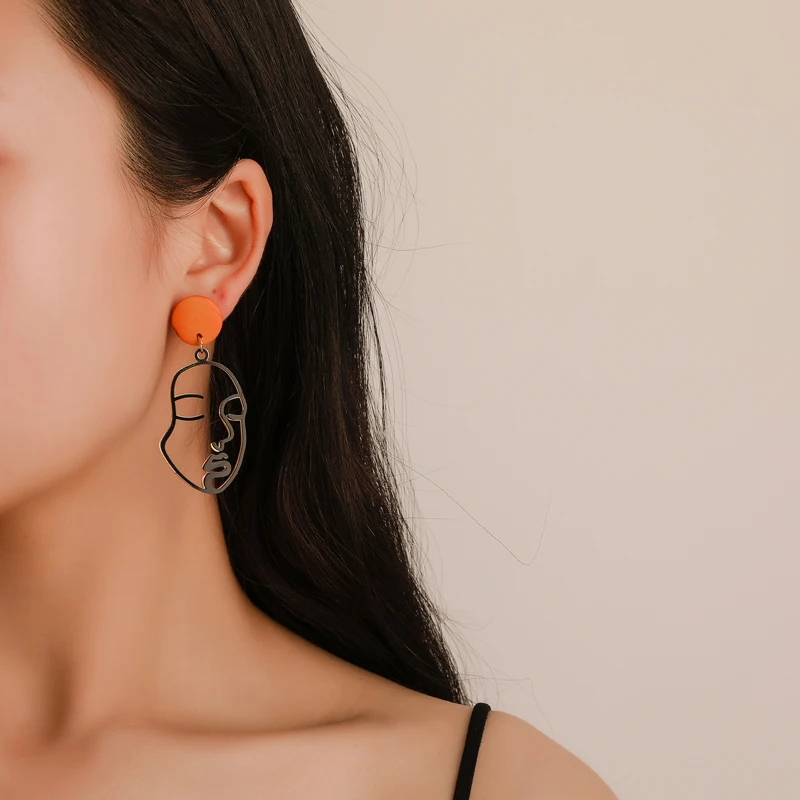 Black Hollow Abstract Human Face Orange Round Alloy Dangle Drop Earrings for Women | Украшения и аксессуары