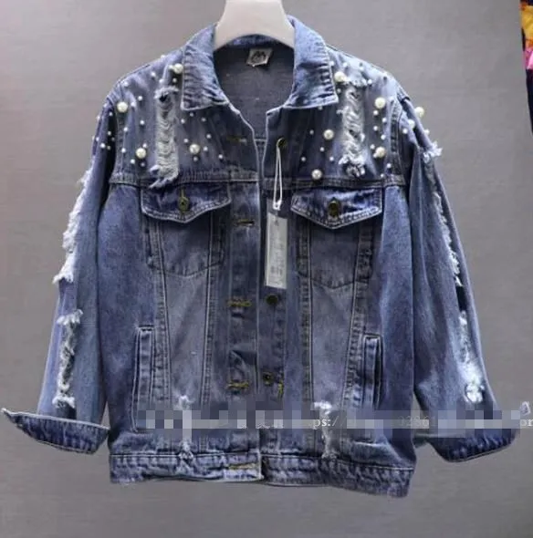 Женская джинсовая куртка из джинсовой ткани с жемчужинами и бусинами