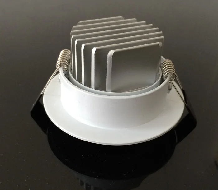 Светодиодный светильник в белом корпусе 9 Вт светодиодный фонарь с утопленным