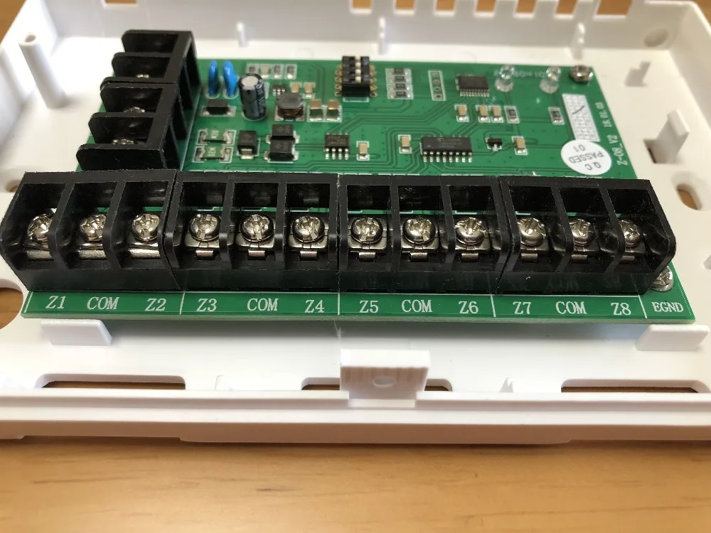 Проводная сигнализация безопасности Focus FC-7688E 8 проводных расширителей зон шины |