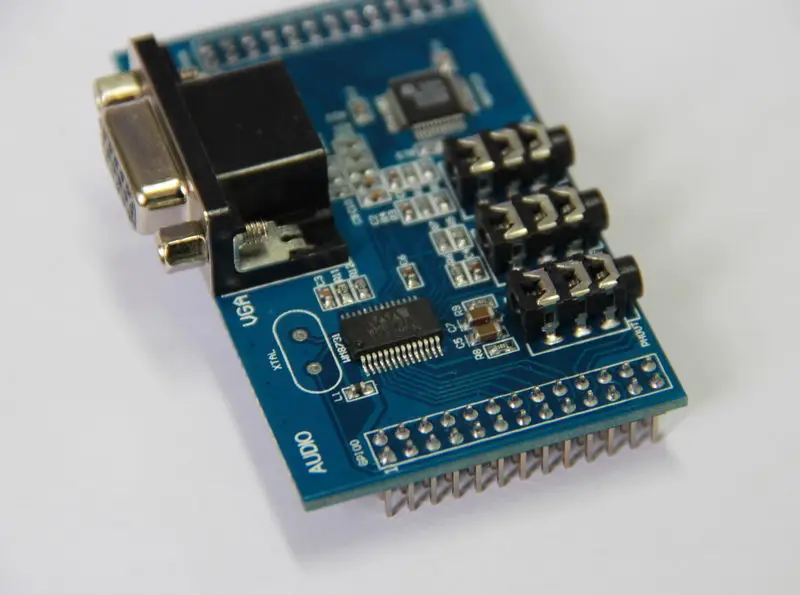 Бесплатная доставка WM8731 TLV320AIC23 ADV7123 цифровой аудио VGA дисплей модуль|Датчик ABS| |