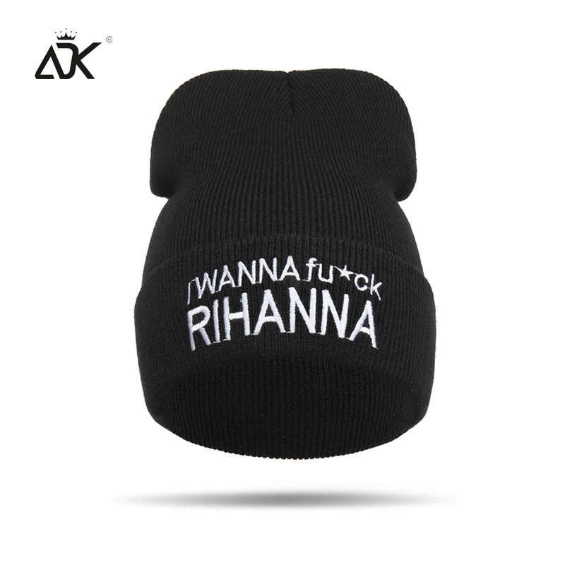 Зимняя женская шапочка с вышивкой Rihanna Hat брендовая Повседневная вязаная шапка 2018