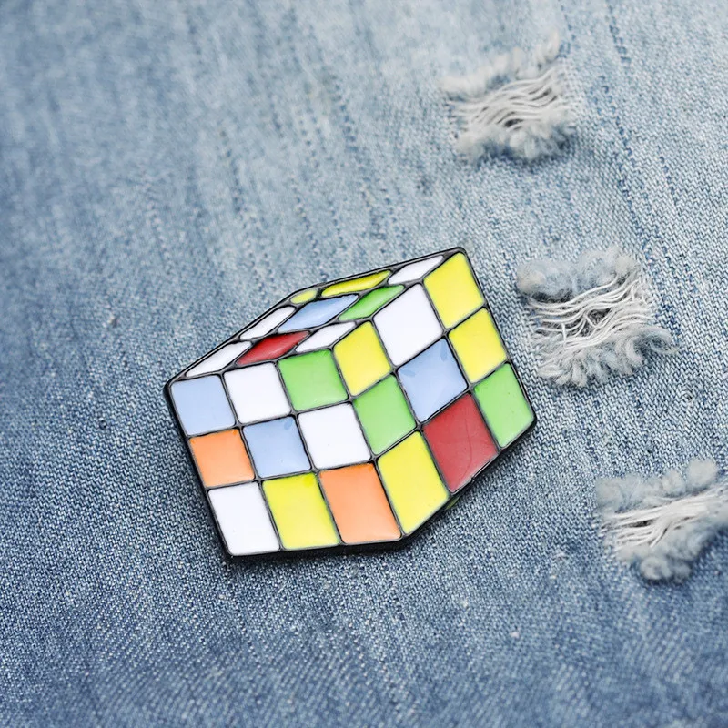 Милый мультфильм многоцветный волшебный куб Брошь для женщин девушки Мода брошь