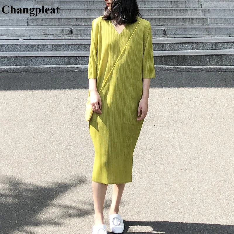 Женское плиссированное платье Changpleat весенне-летнее Свободное с v-образным