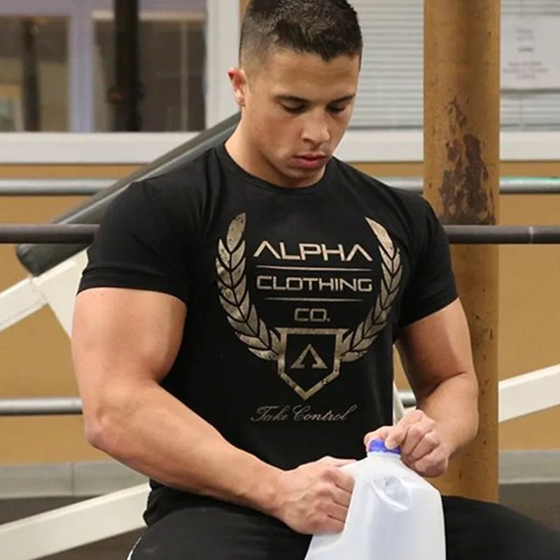 Новая мужская модная камуфляжная футболка для тренажерных залов фитнеса