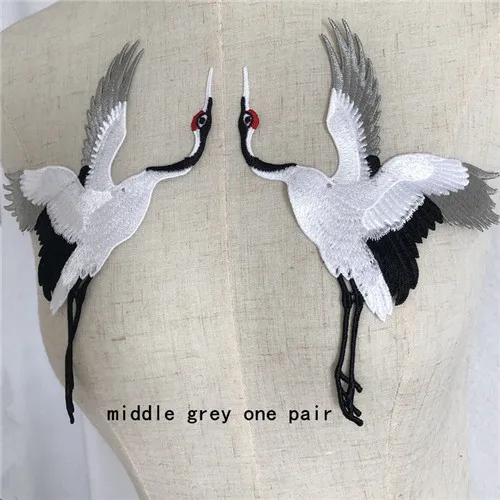 middle grey SASKIA 1 пара вышитых пластырей в китайском стиле аппликация на одежду вышивка красно-коронованный журавль птицы Сделай Сам вышитые наклейки для одежды - Цвет: middle grey