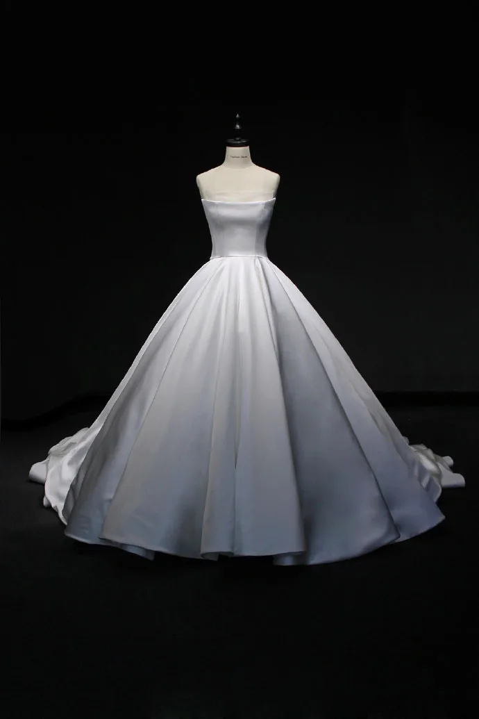 

Simple Strapless Ball Gown Satin Wedding Dress Plus Size Long Lace Up W27
