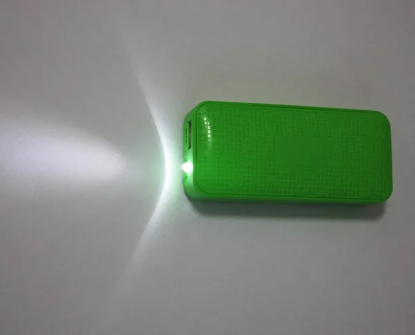 Wholesale Mini Size Mobile 4800 mAh 18650 with LED Flashlight Power Bank|mini wireless bluetooth keyboard|mini hdmi cable for tabletmini led strip