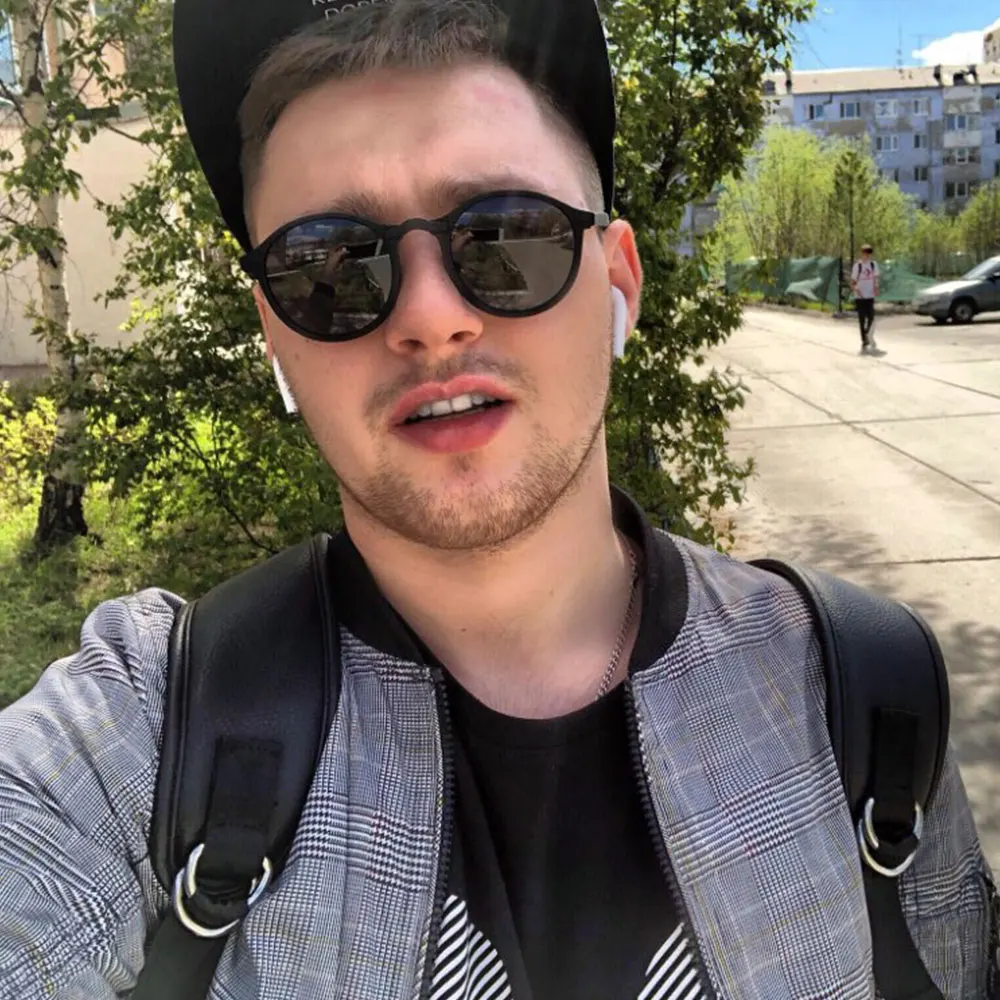 Мужские поляризационные солнцезащитные очки круглые черные в оправе спортивные