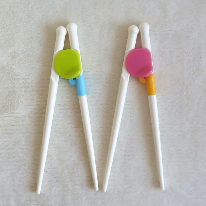 

1 Pair New Style Baby Training Chopsticks Plastic Baby Exercise Chopsticks Cartoon Children Learning Chopsticks education puzzle