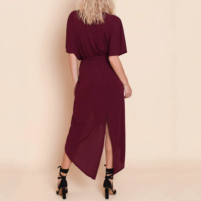 Женское асимметричное платье с глубоким v-образным вырезом однотонное