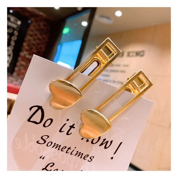 Новый 2019 геометрическое Моделирование небольшой аромат волочения и металл с