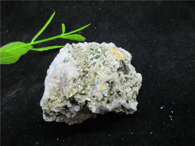 Natural Rare Rock Chalcopyrite White Quartz Crystals Intergrowth And Minerals Healing Crystal Chakra Reiki For Collection | Дом и сад