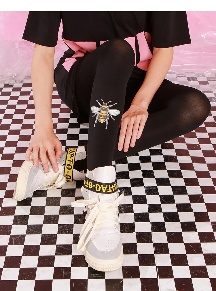 Черные осенние женские колготки с принтом пчелы для бега оптом | Женская одежда