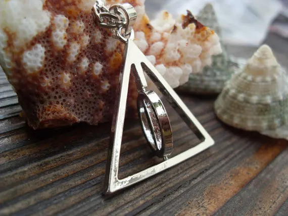 2017 нитч Дары смерти край может вращаться инструмент треугольник сталь Мода