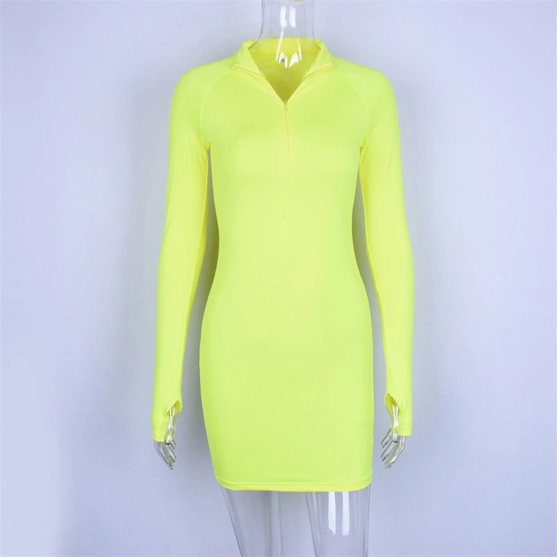 Женское облегающее платье мини с длинным рукавом и высоким воротом на молнии
