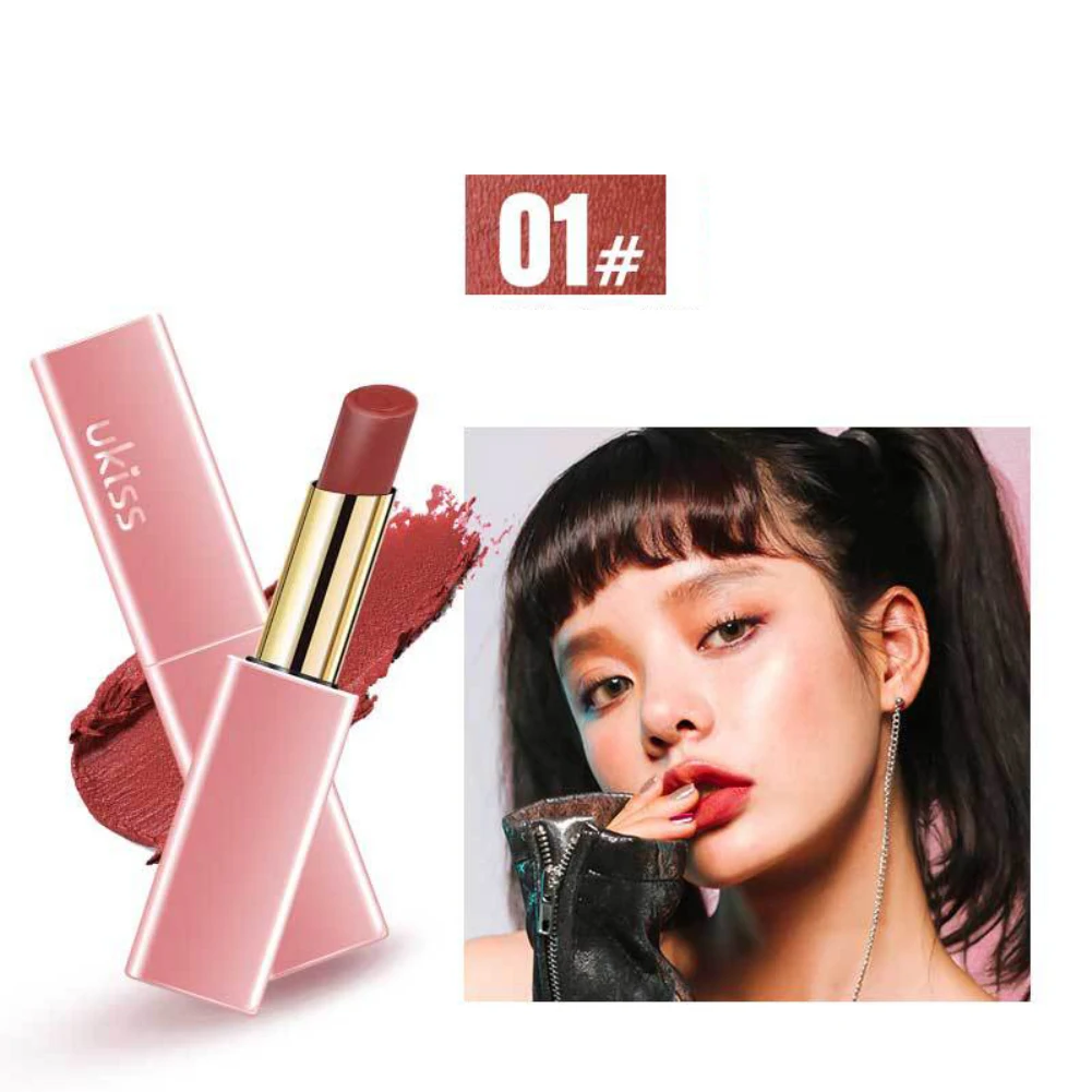 Женская сексуальная Длинная губная помада с эффектом длительного увлажнения