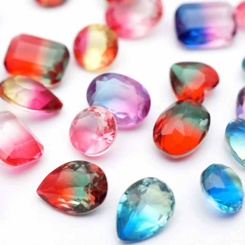 

Free Shipping 2018 New Arrival K9 50pcs/bag 30 Kinds Glass Pointback Rhinestone Crystal Nail Art Stone strass para artesanato