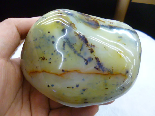 530g(1.16 lb) Natural Moss Agate Specimen Madagascar YRA392 |