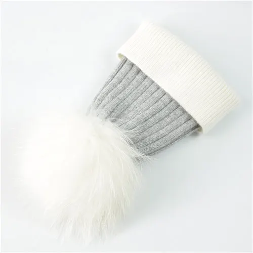 Grey and white W Детская зимняя шапка из натурального меха, детская вязаная шапка, шапка из натурального меха с помпонами, шерстяные шапочки, теплые детские шапки, мяч из натурального меха енота, зимние шапки - Цвет: Grey and white W