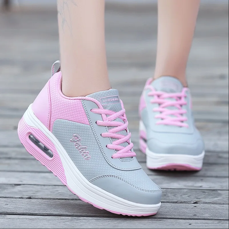 Женская спортивная обувь для фитнеса на танкетке снижение веса высокие